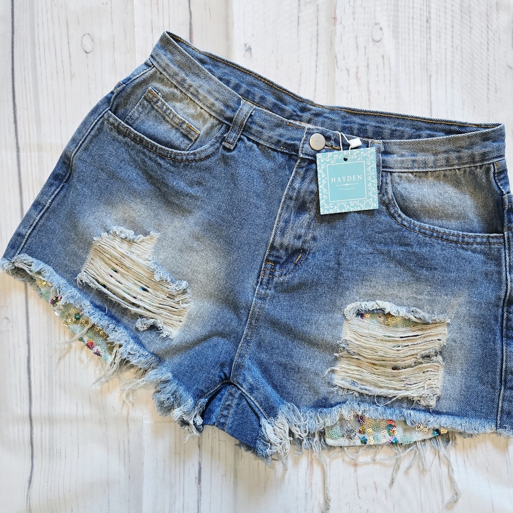 HAYDEN Distressed Denim Shorts Raw Hem Sequins Pockets NWT Size Medium